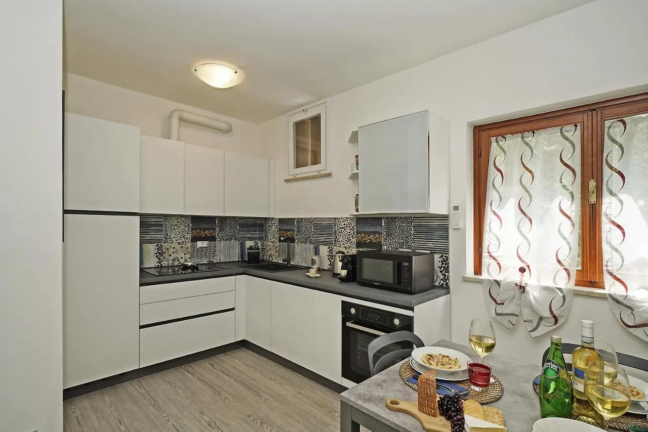 아파트 Residence Punta Gro 2-5 By Wonderful Italy 시르미오네