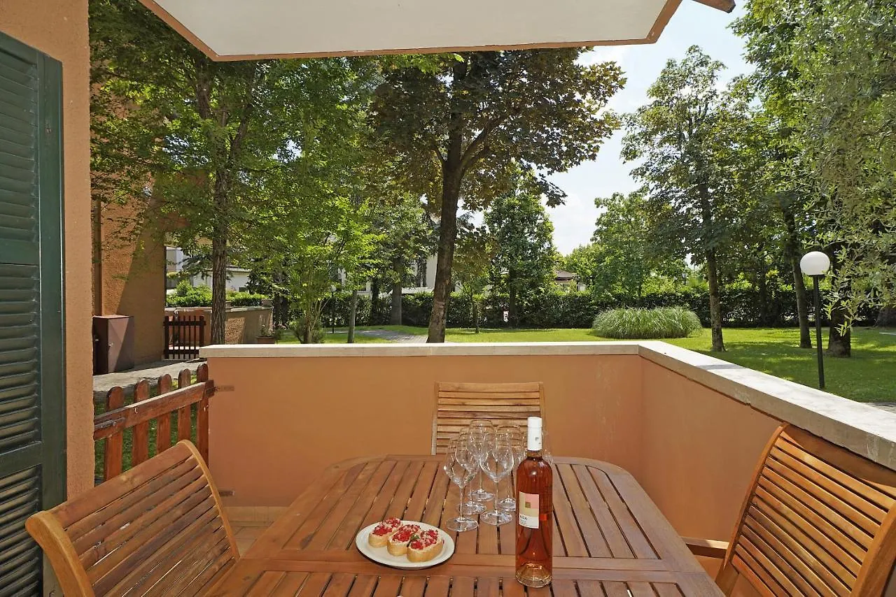 Residence Punta Gro 2-5 By Wonderful Italy 시르미오네 0*,  이탈리아