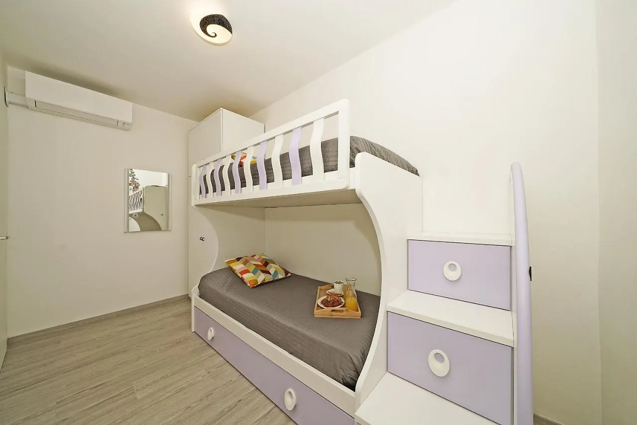 Residence Punta Gro 2-5 By Wonderful Italy 시르미오네